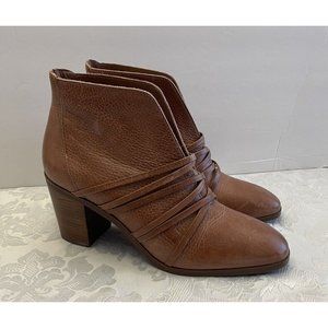 Bernardo Felicity‎ Brown Leather Boots Stacked Heal Size 8.5 M Slip On Comfort